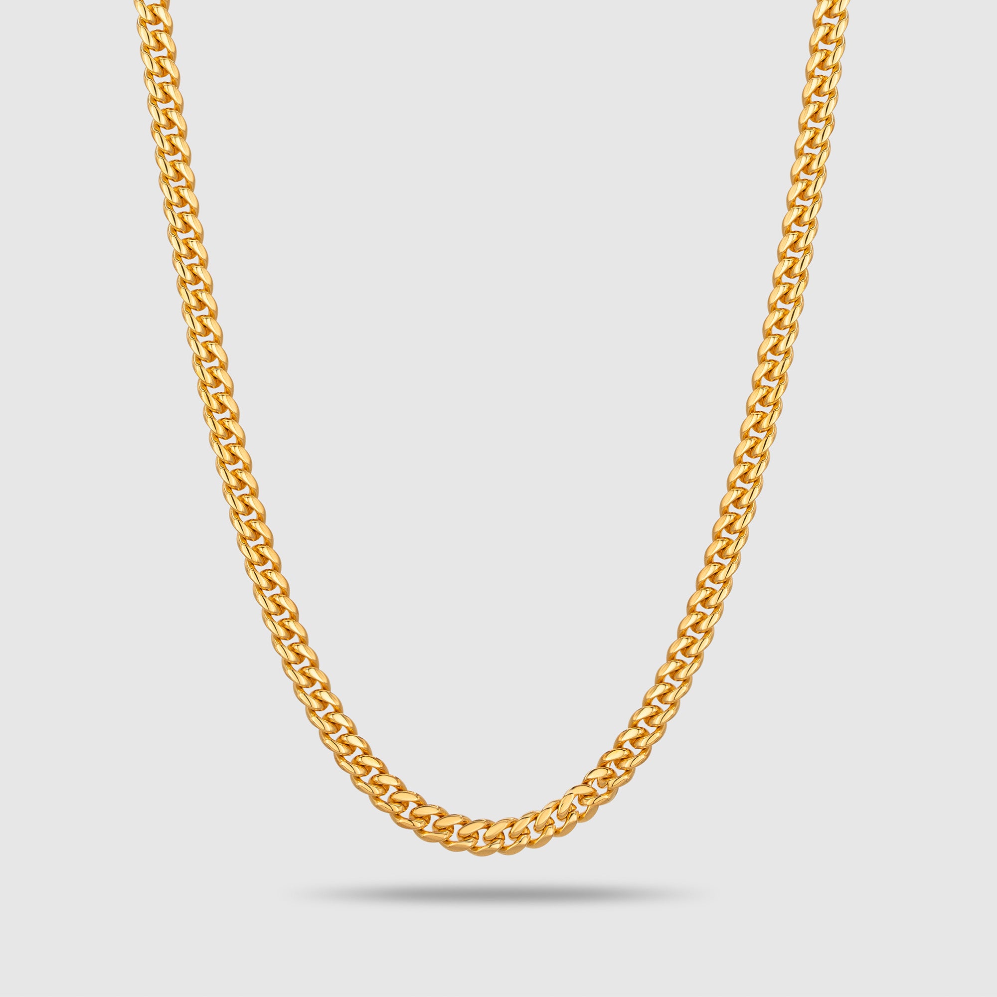 Goldfarbende Cuban-Halskette aus 316L Edelstahl mit einem Gewicht von 16,7 g.