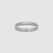 Silberfarbener Band-Ring aus 316L Edelstahl mit einem Gewicht von 2,6 g.